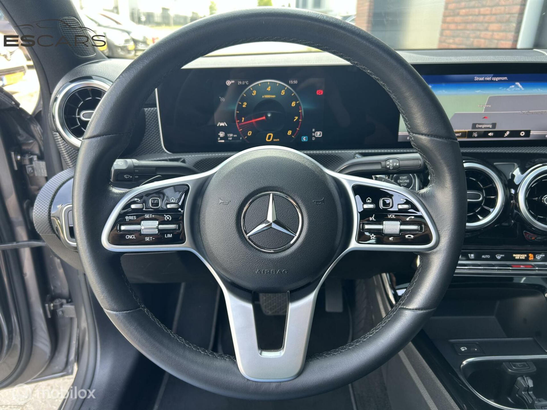 45790622-15.jpg
